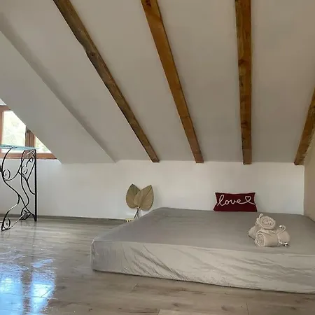 Apartment Bohemian House Kapana